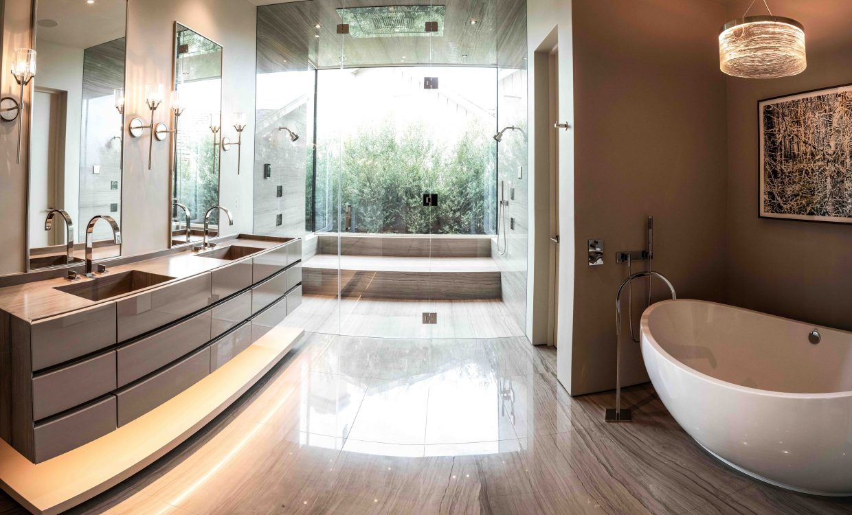 Monterey-Kitchens-Pebble-Beach-M-Bath-1-2